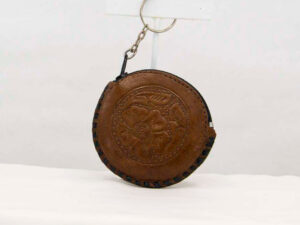handmade-mexican-artisanal-tooled-leather-coin-purse-pouch-059